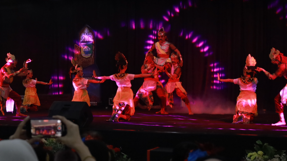 Festival Karya Tari Daerah Tingkat Kabupaten Resmi Dibuka