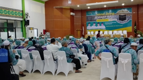 299 Jemaah Haji Tanah Laut telah tiba di Bumi Tuntung Pandang