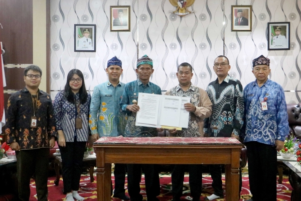 Bupati Sampaikan Empat Program Unggulan Dihadapan Tim Setmilpres dan Tim BKKBN RI