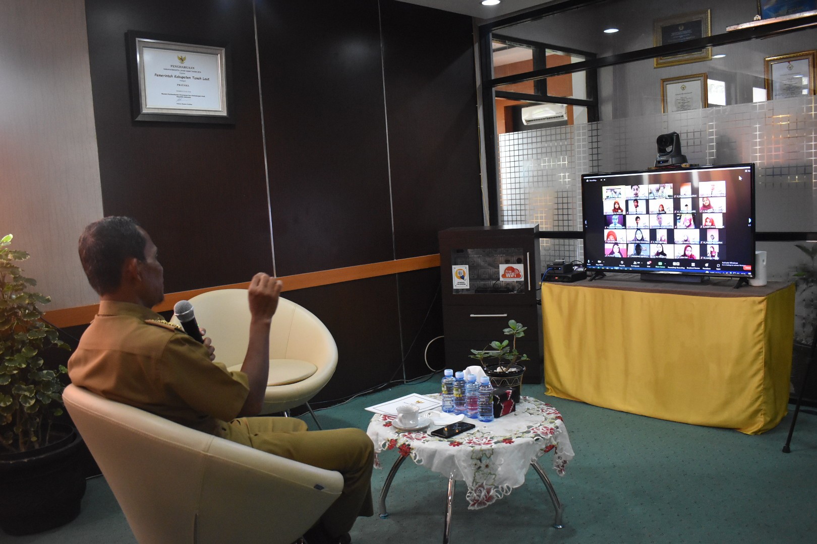 BUPATI TALA INGINKAN GENERASI MUDA IKUT MEMBANGUN TALA