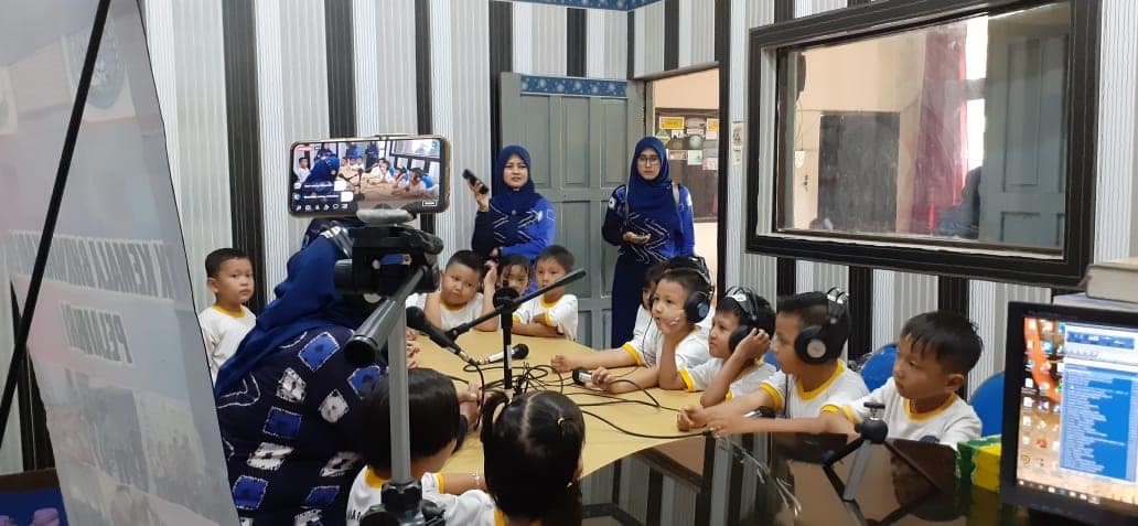 Masa depan generasi penerus bangsa tanggung jawab kita bersama